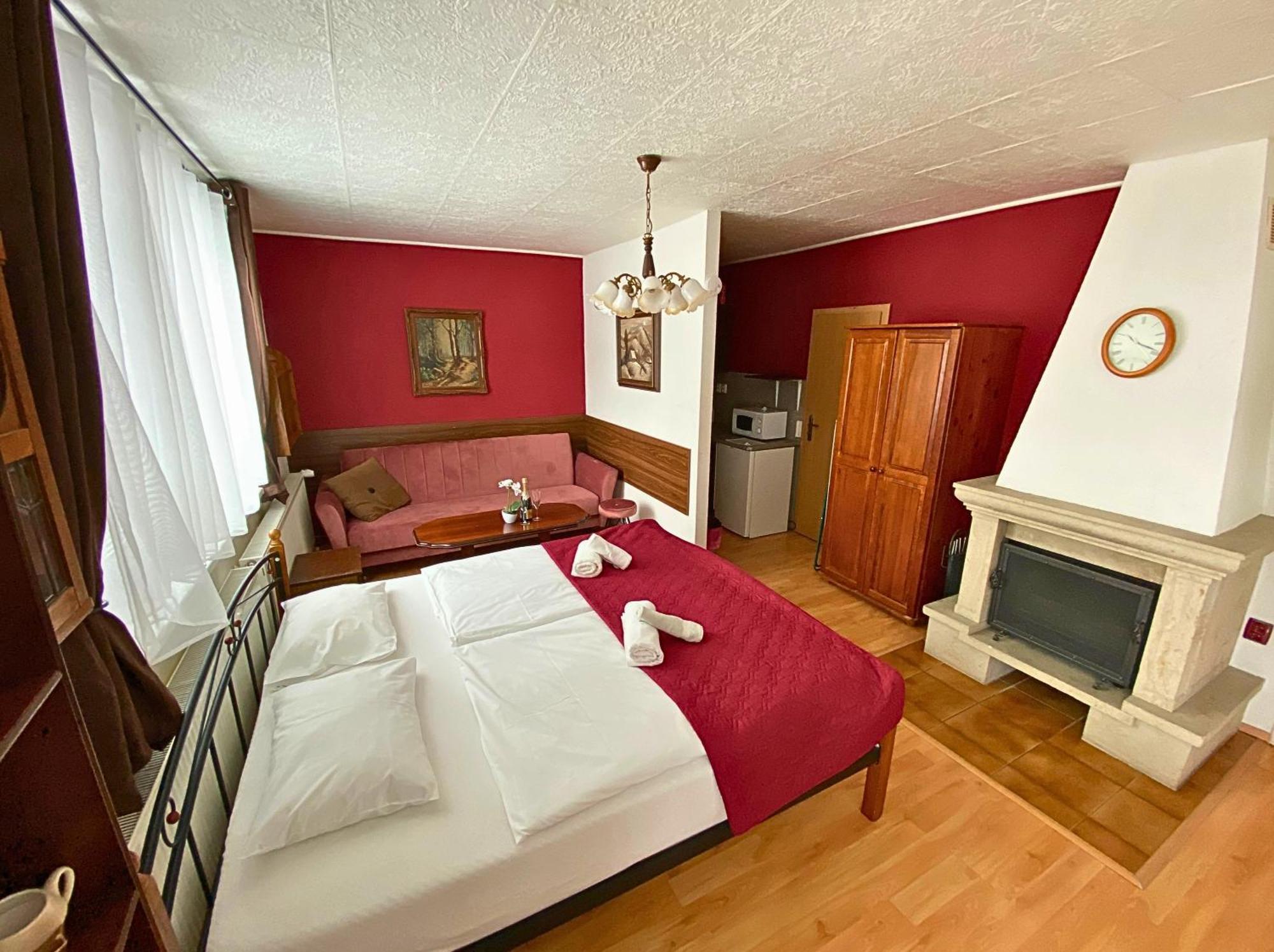 Spa & Pool Apartments Prestige Villa Ivica Marianka Екстер'єр фото